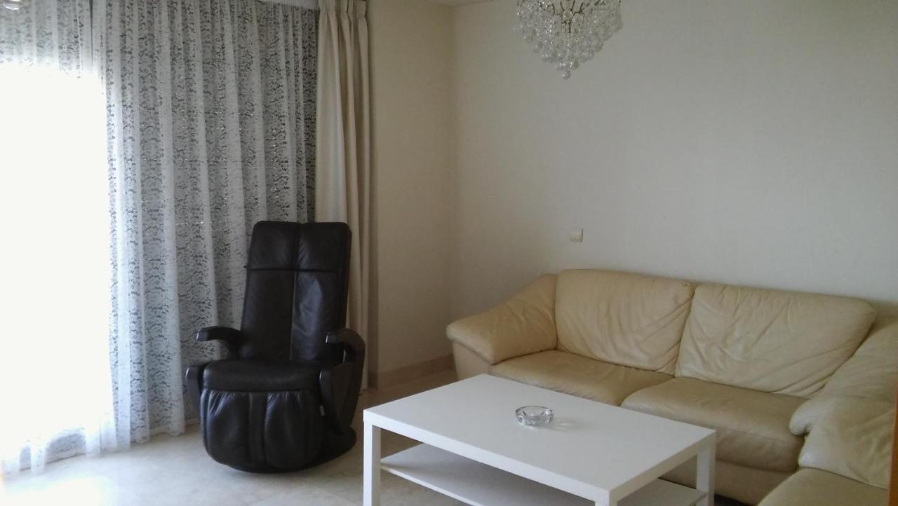 Paseo Maritimo Antonio Banderas Apartment มาลากา ภายนอก รูปภาพ