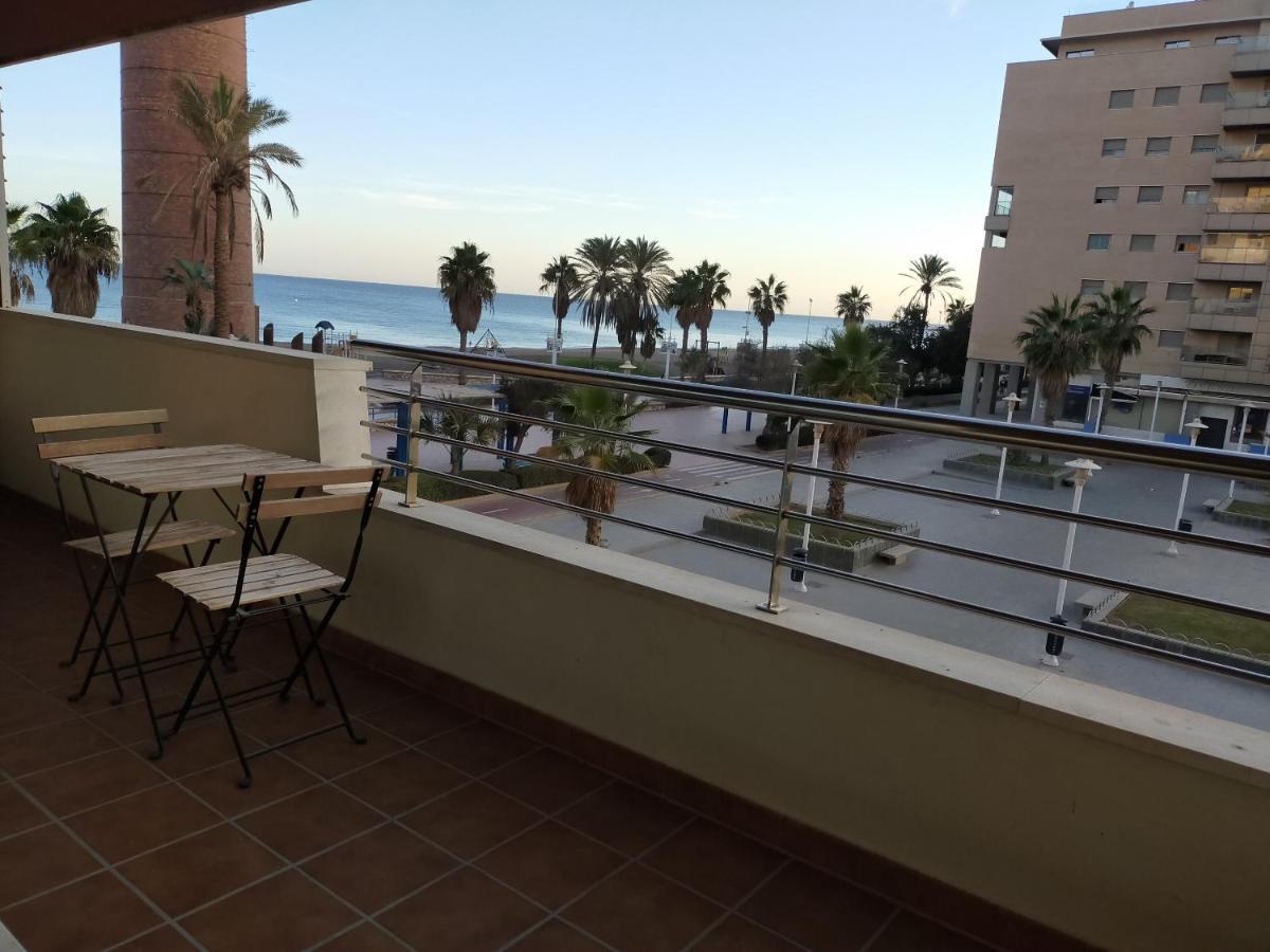 Paseo Maritimo Antonio Banderas Apartment มาลากา ภายนอก รูปภาพ