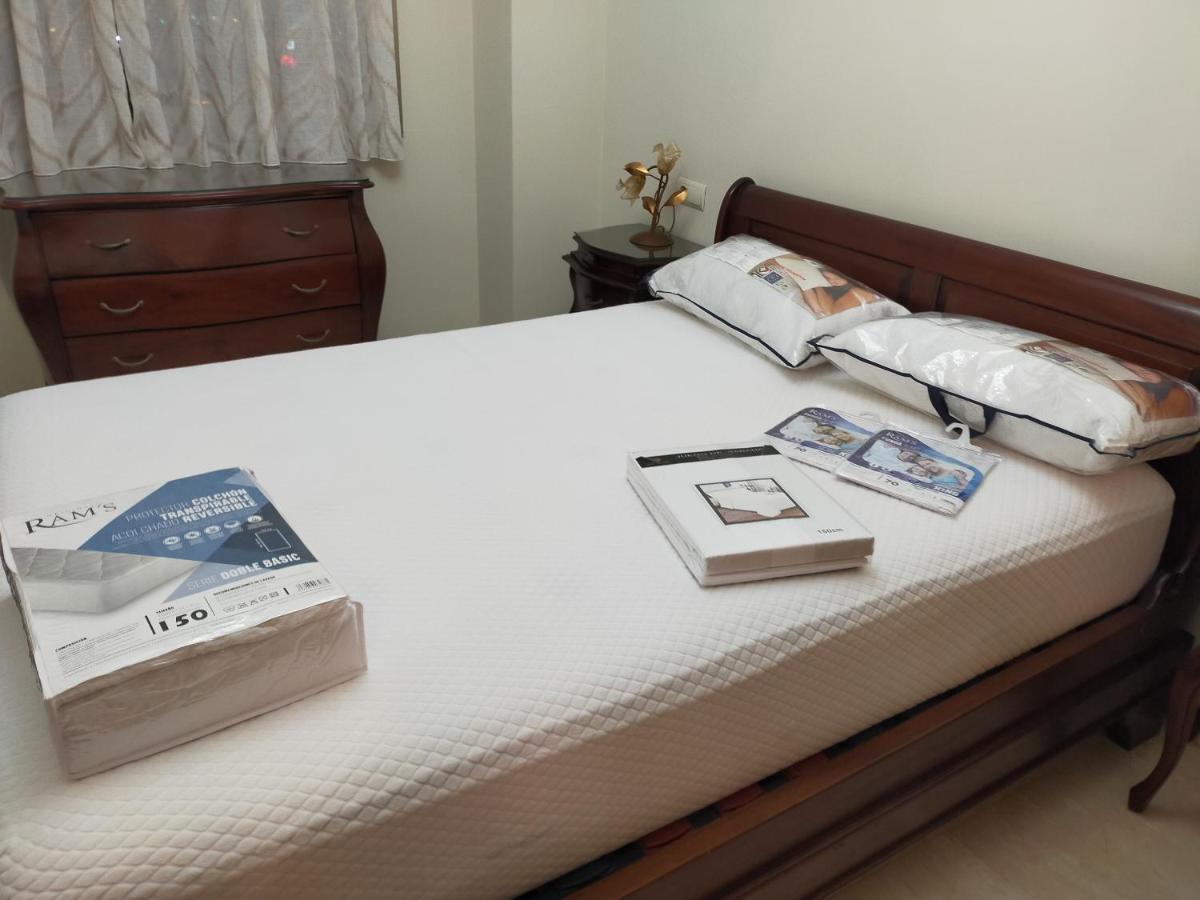 Paseo Maritimo Antonio Banderas Apartment มาลากา ภายนอก รูปภาพ